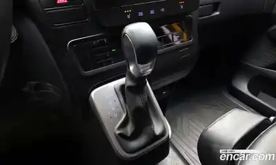 Hyundai Staria 2023 3.5 Автомат в Москве № 583328, миниатюра 9