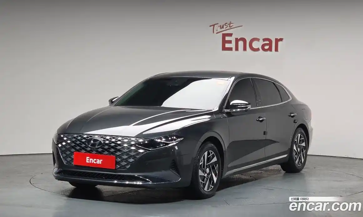 Hyundai Grandeur 2022 2.4 Автомат в Москве № 583729, фото 1