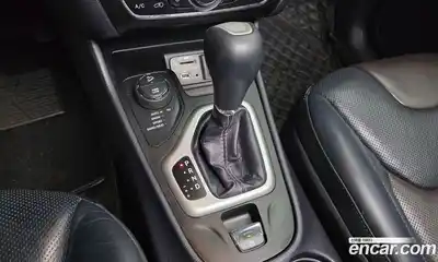 Jeep Cherokee 2017 2.2 Автомат в Москве № 584424, миниатюра 9