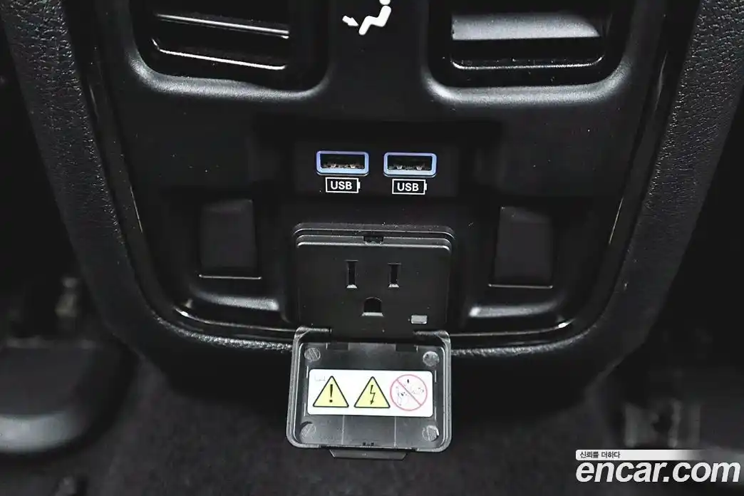 Jeep Cherokee 2020 3.6 Автомат в Москве № 584496, фото 18