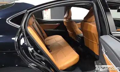 Toyota Camry 2025 2.5 Автомат в Москве № 584560, миниатюра 12