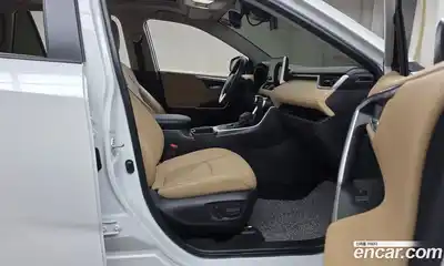 Toyota RAV4 2024 2.5 Автомат в Москве № 584591, миниатюра 11