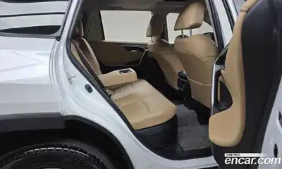 Toyota RAV4 2024 2.5 Автомат в Москве № 584591, миниатюра 12