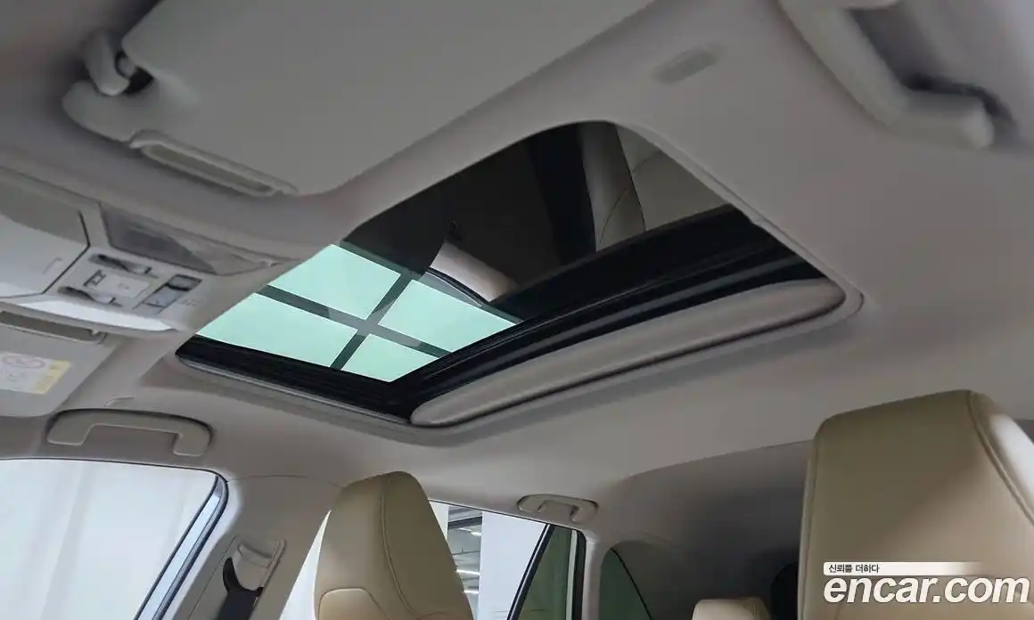 Toyota RAV4 2024 2.5 Автомат в Москве № 584591, фото 19