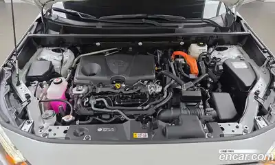 Toyota RAV4 2024 2.5 Автомат в Москве № 584591, миниатюра 6