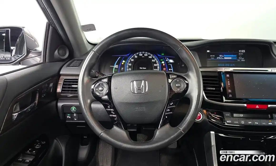 Honda Accord 2017 2.0 Автомат в Москве № 584626, фото 13