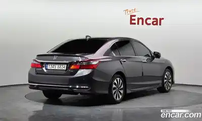 Honda Accord 2017 2.0 Автомат в Москве № 584626, миниатюра 2