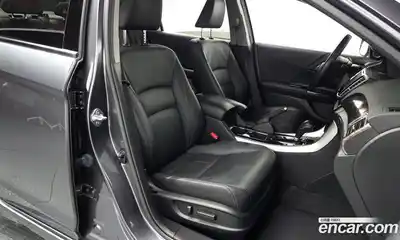 Honda Accord 2017 2.0 Автомат в Москве № 584626, миниатюра 10