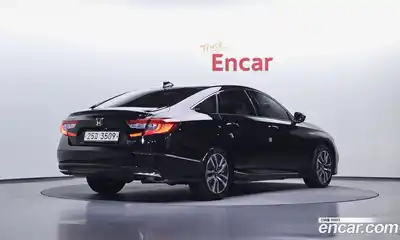 Honda Accord 2018 2.0 Автомат в Москве № 584639, миниатюра 2