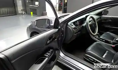 Honda Accord 2016 3.5 Автомат в Москве № 584648, миниатюра 11