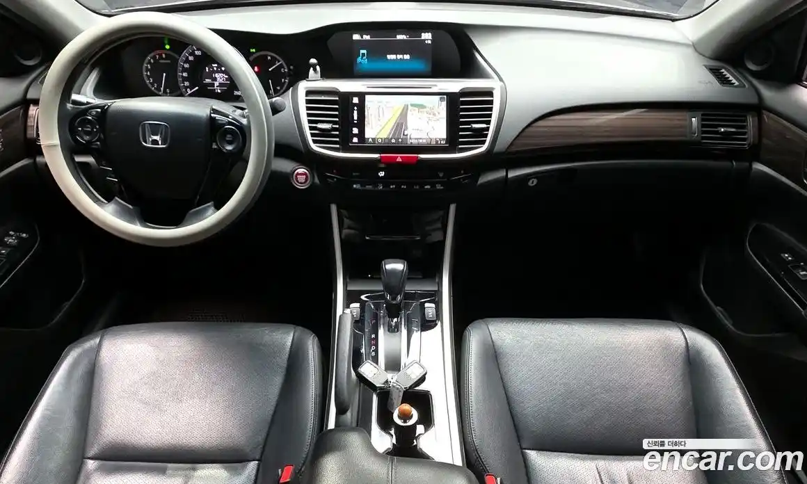 Honda Accord 2016 3.5 Автомат в Москве № 584648, фото 7