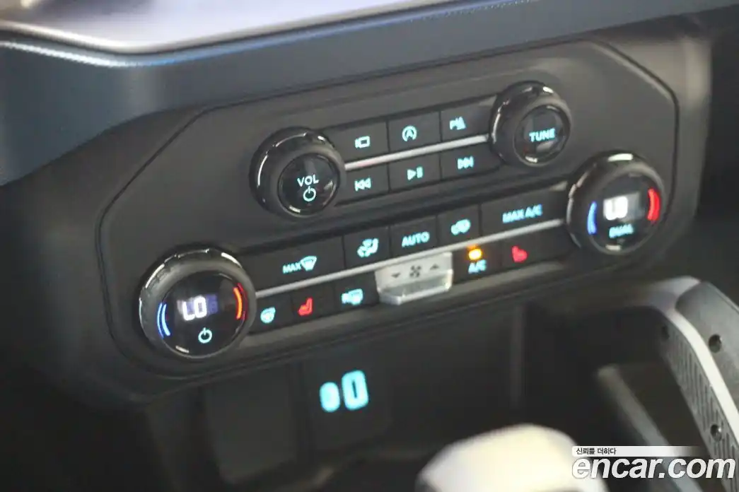 Ford Bronco 2023 2.7 Автомат в Москве № 584733, фото 10