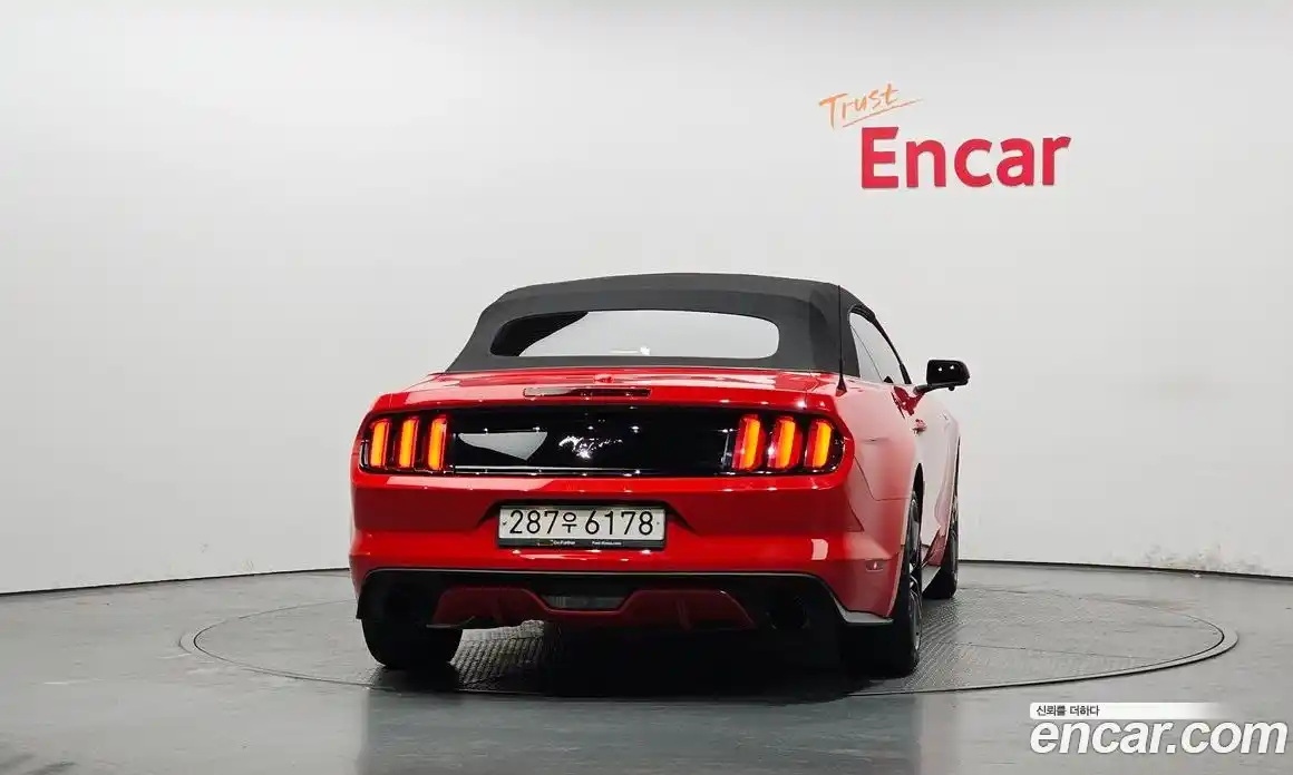 Ford Mustang 2017 2.3 Автомат в Москве № 584953, фото 4