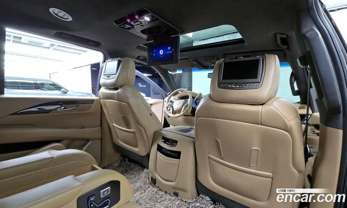 Cadillac Escalade 2019 6.2 Автомат в Москве № 585660, фото 12