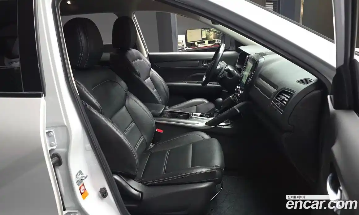 Renault QM6 2023 2.0 Автомат в Москве № 586130, фото 11