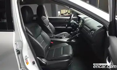 Renault QM6 2023 2.0 Автомат в Москве № 586130, миниатюра 11