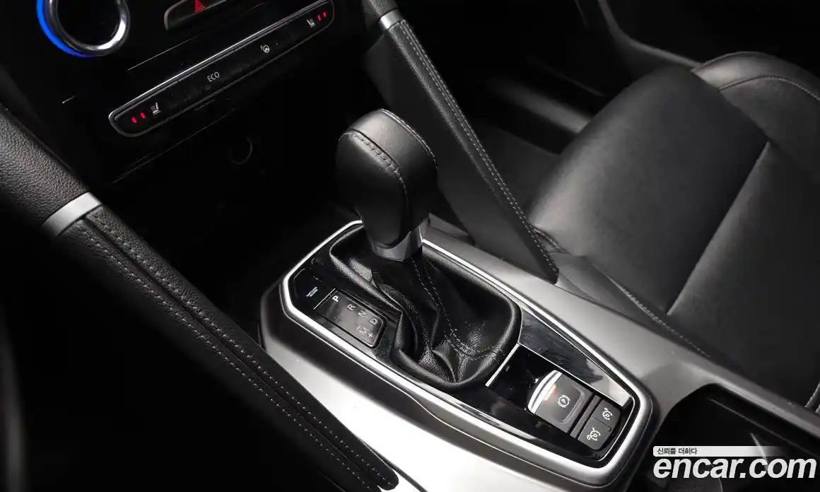 Renault QM6 2023 2.0 Автомат в Москве № 586130, фото 9