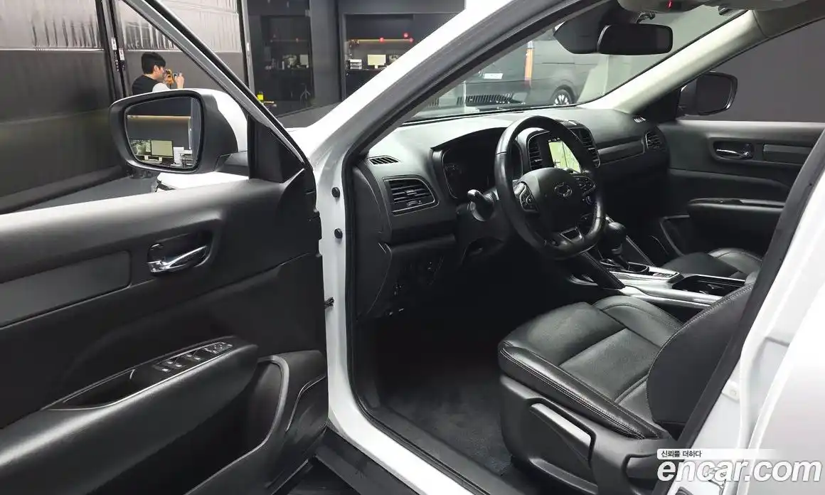 Renault QM6 2023 2.0 Автомат в Москве № 586130, фото 10