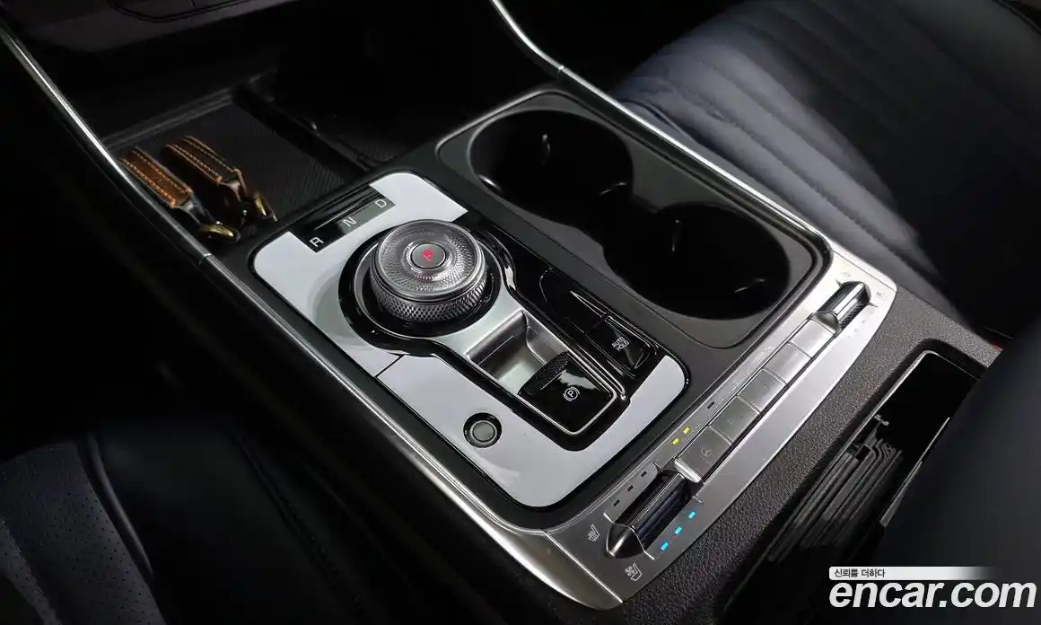 Kia Canival 2025 3.5 Автомат в Москве № 586623, фото 9