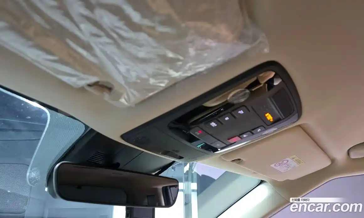 Kia Canival 2023 3.5 Автомат в Москве № 586675, фото 19