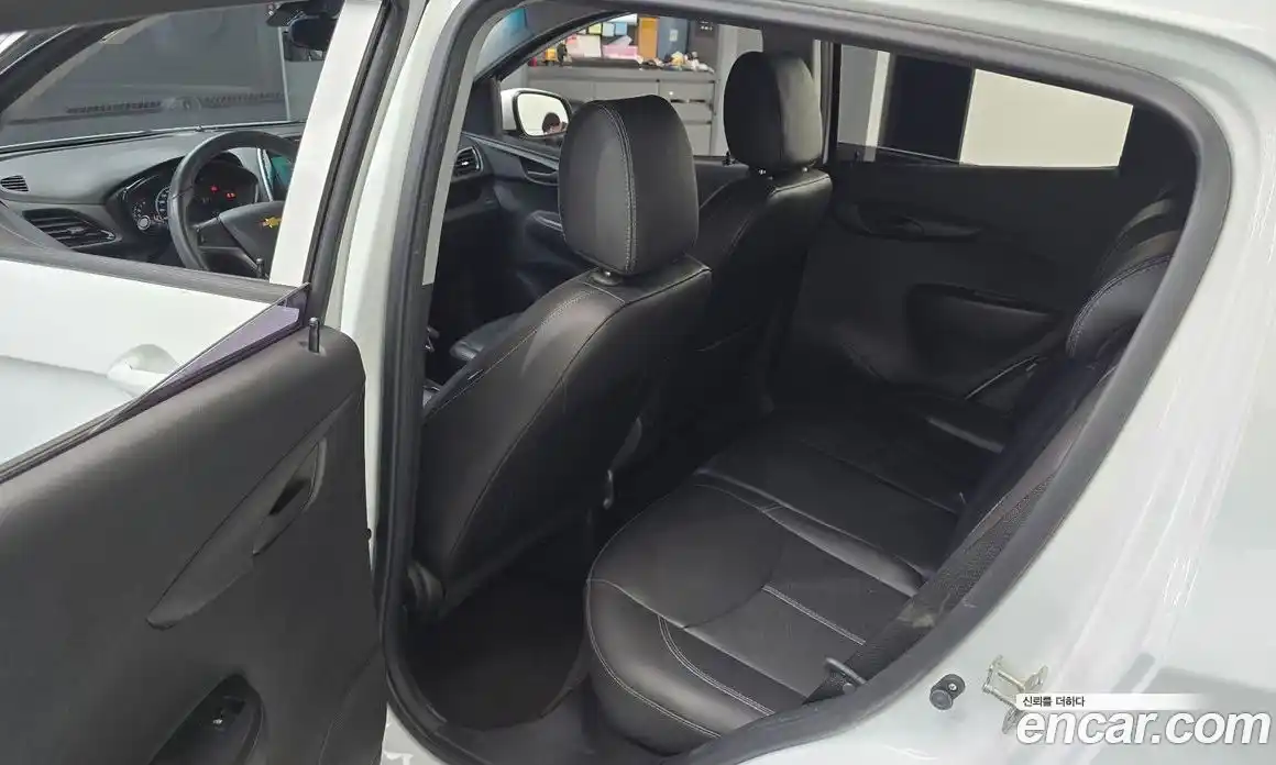 Chevrolet Spark 2017 1.0 Автомат в Москве № 586804, фото 11