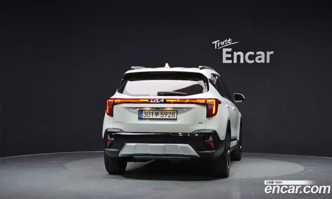 Kia Seltos 2024 2.0 Автомат в Москве № 587272, фото 4