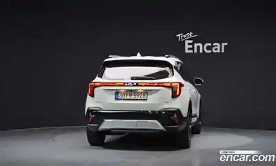 Kia Seltos 2024 2.0 Автомат в Москве № 587272, миниатюра 4