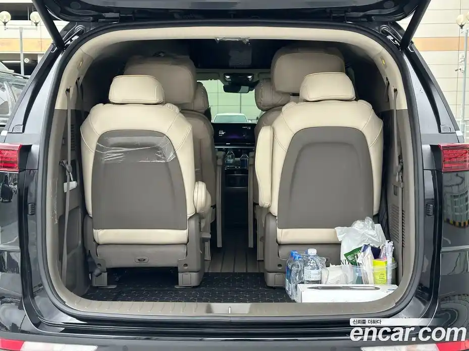 Kia Canival 2022 3.5 Автомат в Москве № 587380, фото 20