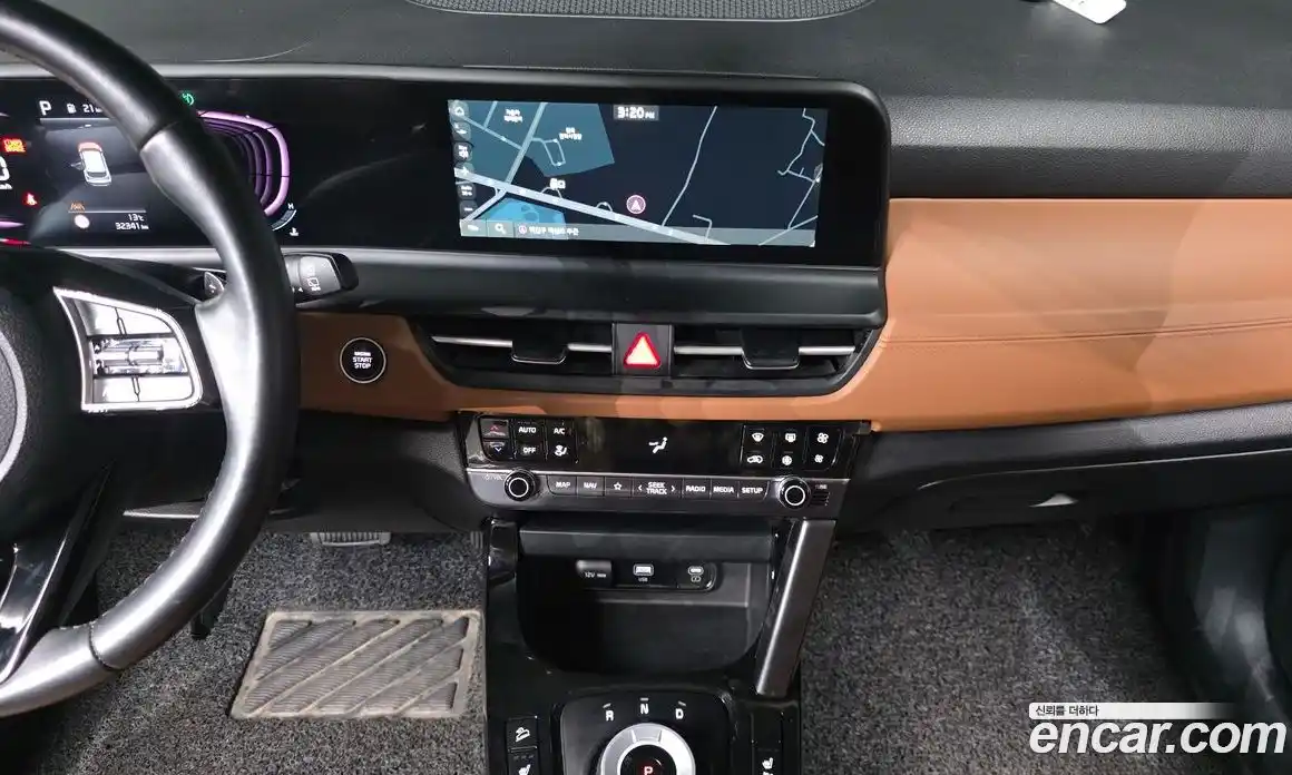 Kia Seltos 2023 2.0 Автомат в Москве № 587453, фото 15