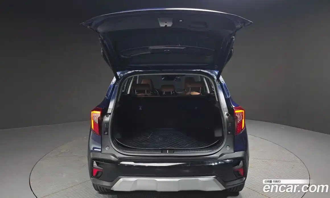 Kia Seltos 2023 2.0 Автомат в Москве № 587453, фото 20