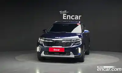Kia Seltos 2023 2.0 Автомат в Москве № 587453, миниатюра 3
