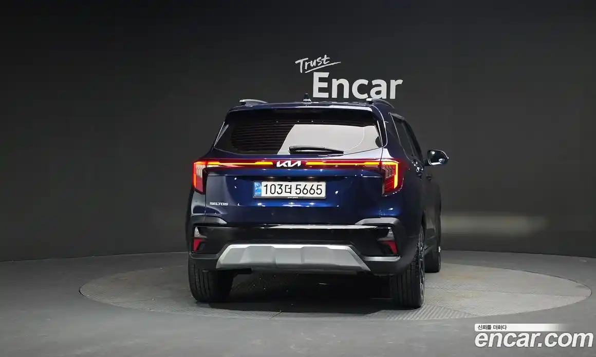 Kia Seltos 2023 2.0 Автомат в Москве № 587453, фото 4