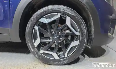 Kia Seltos 2023 2.0 Автомат в Москве № 587453, миниатюра 5