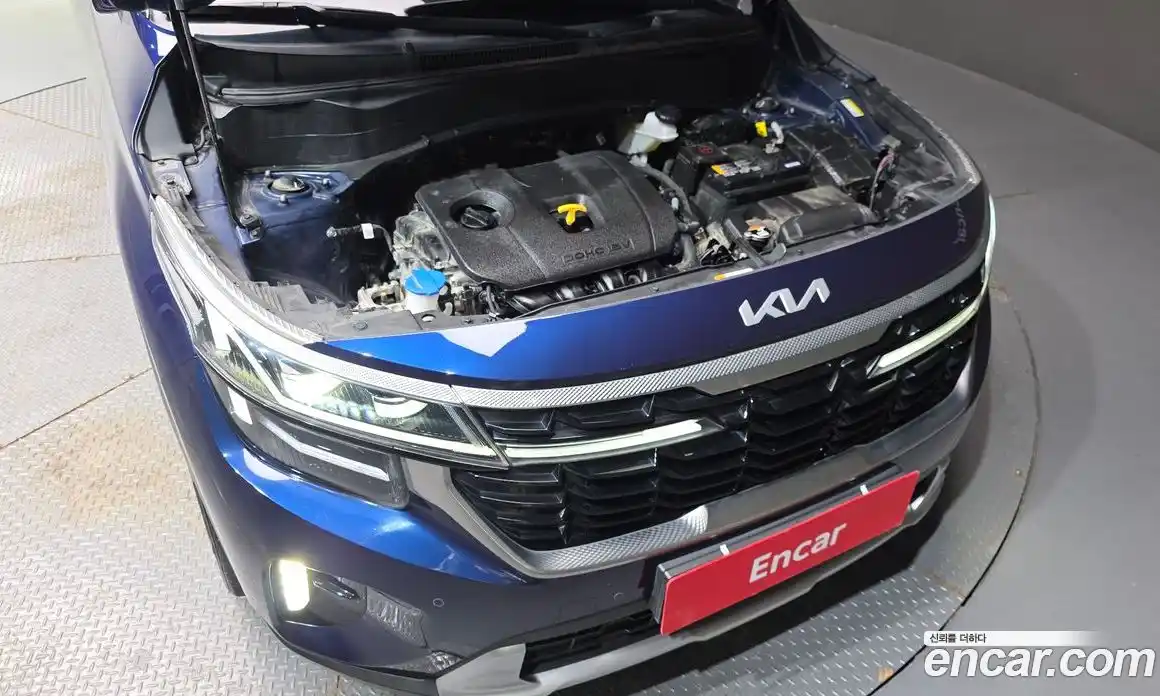 Kia Seltos 2023 2.0 Автомат в Москве № 587453, фото 6