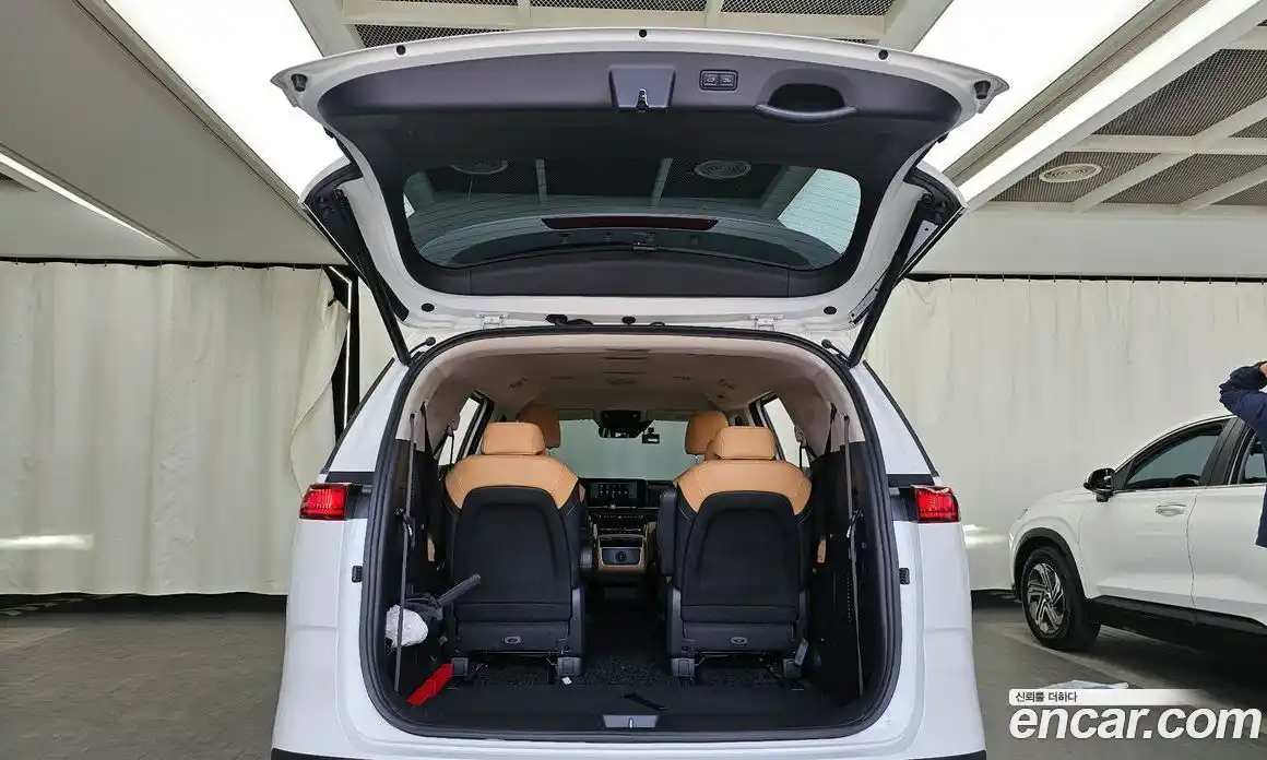 Kia Canival 2023 2.2 Автомат в Москве № 587676, фото 20