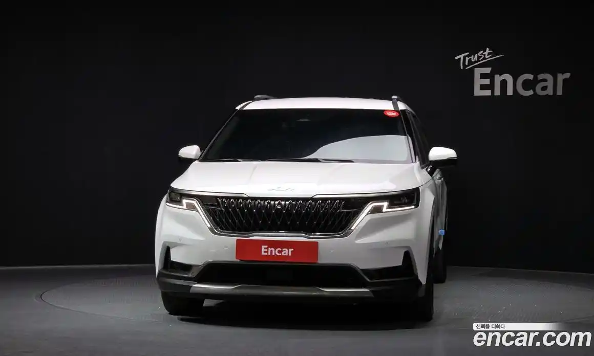 Kia Canival 2023 2.2 Автомат в Москве № 587676, фото 3