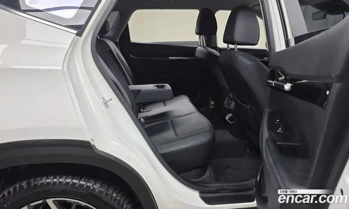 Kia Seltos 2023 1.6 Автомат в Москве № 587826, фото 12