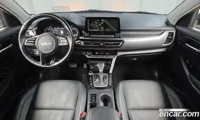 Kia Seltos 2023 1.6 Автомат в Москве № 587826, миниатюра 7