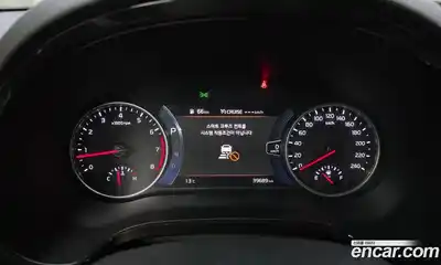 Kia Seltos 2023 1.6 Автомат в Москве № 587826, миниатюра 8