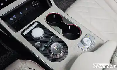 Genesis GV80 2025 2.5 Автомат в Москве № 588038, миниатюра 9