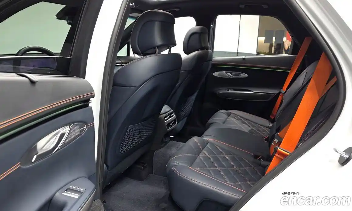 Genesis GV70 2025 2.5 Автомат в Москве № 588072, фото 11