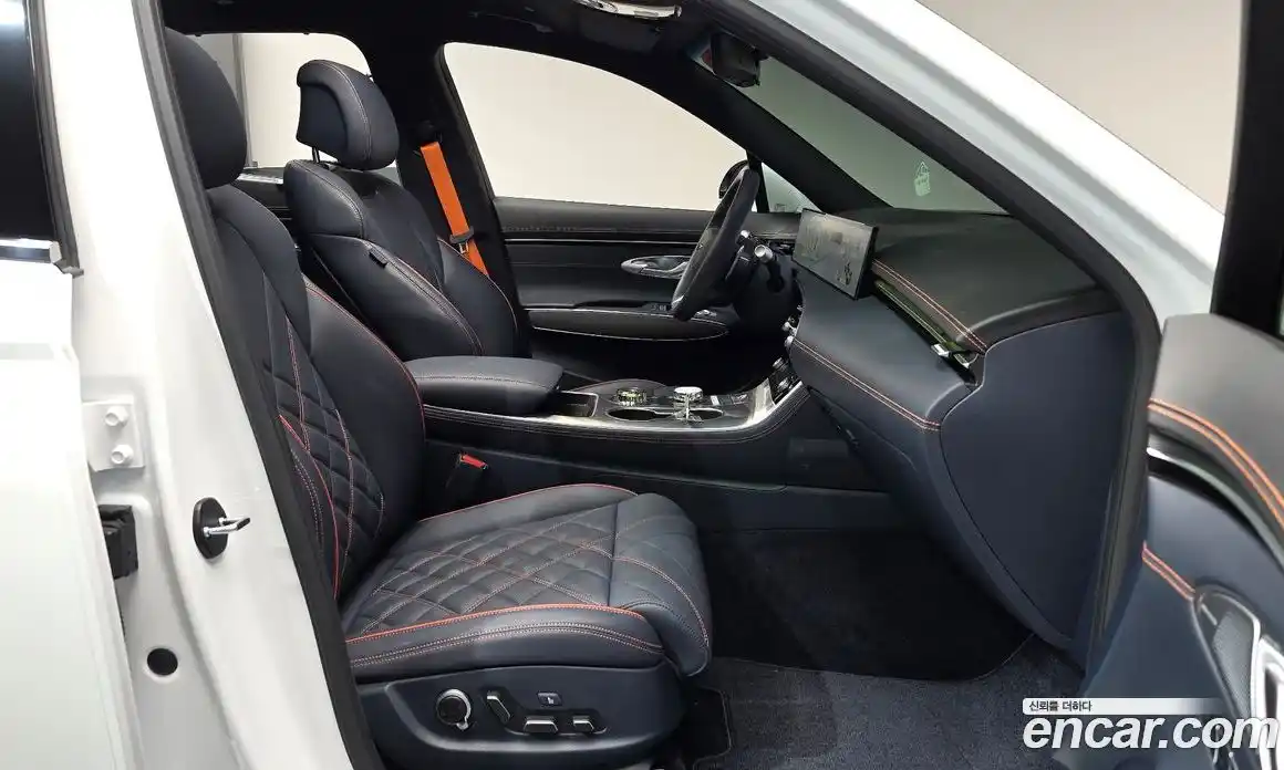 Genesis GV70 2025 2.5 Автомат в Москве № 588072, фото 9