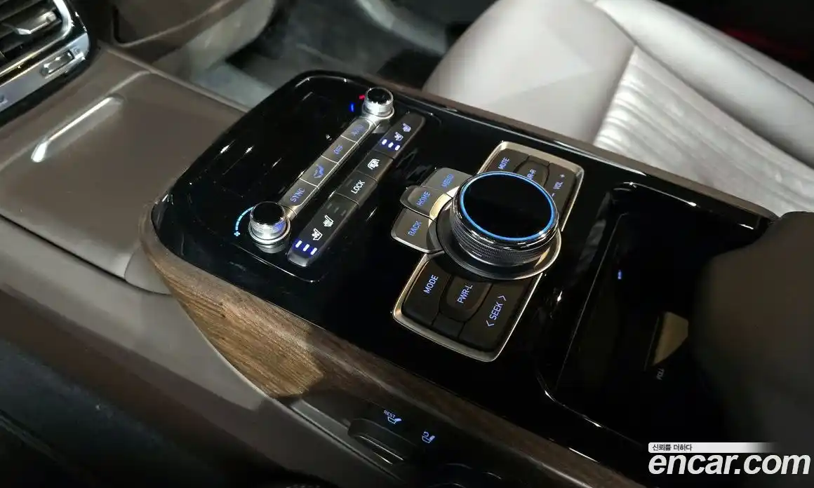 Genesis G90 2021 5.0 Автомат в Москве № 588265, фото 17