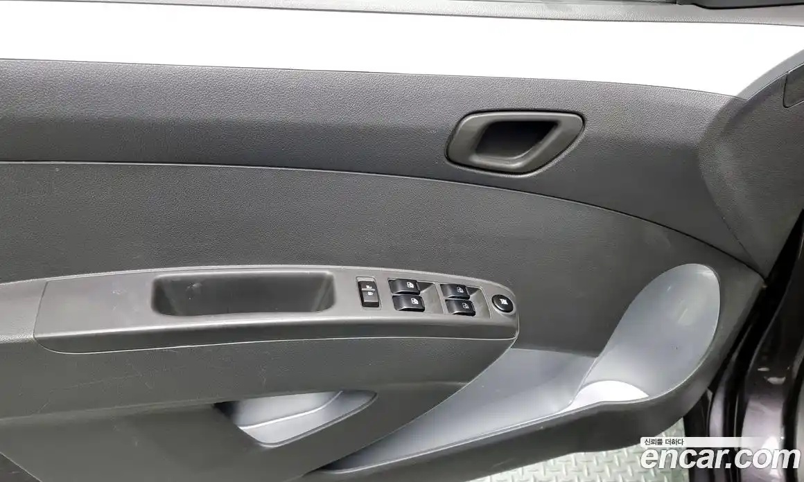 Chevrolet Spark 2014 1.0 Автомат в Москве № 588681, фото 18