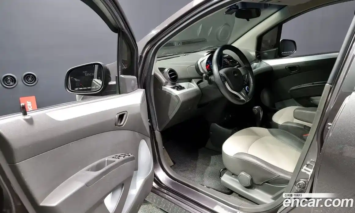 Chevrolet Spark 2014 1.0 Автомат в Москве № 588681, фото 10