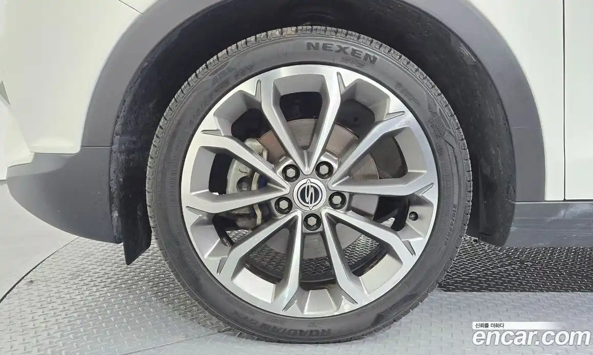 SsangYong TIBOLI 2017 1.6 Автомат в Москве № 589248, фото 5