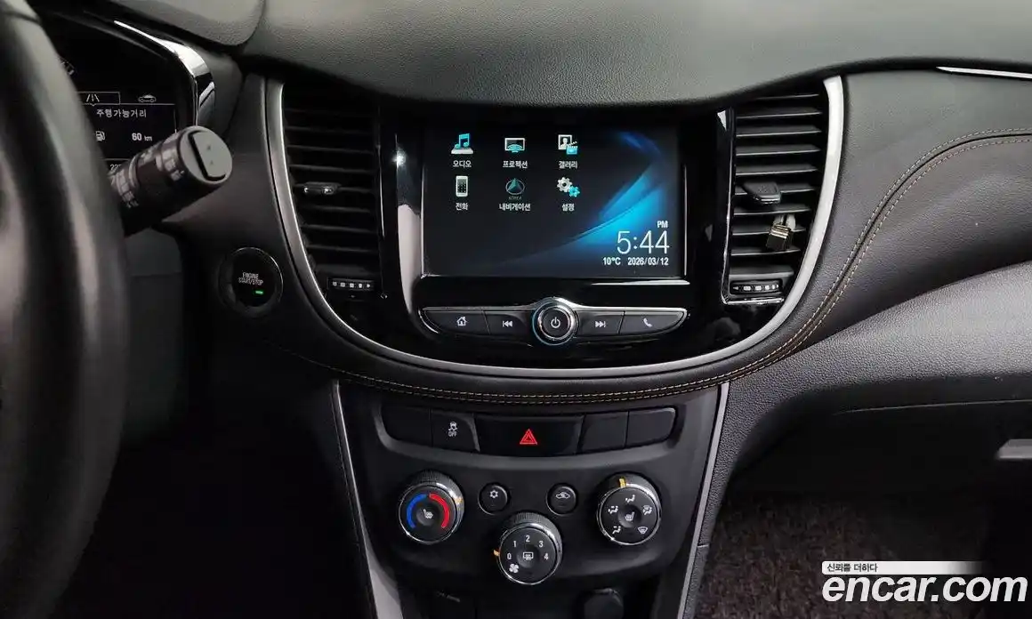 Chevrolet Trax 2017 1.4 Автомат в Москве № 589545, фото 16