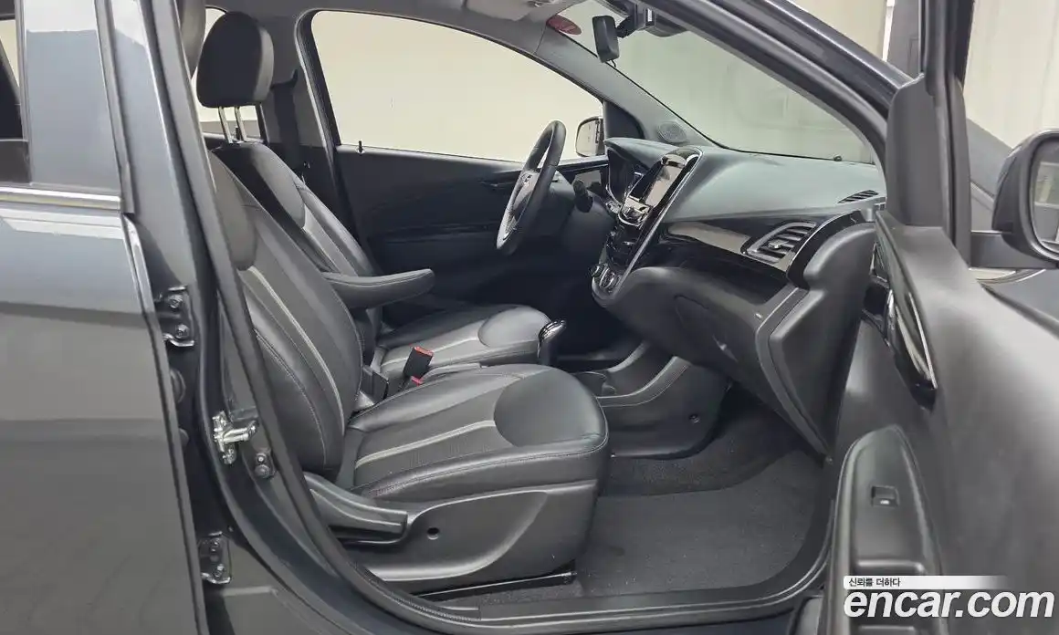 Chevrolet Spark 2022 1.0 Автомат в Москве № 589722, фото 11