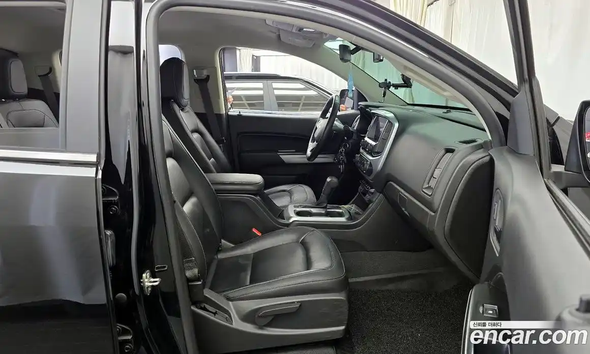 Chevrolet Colorado 2021 3.6 Автомат в Москве № 589775, фото 10