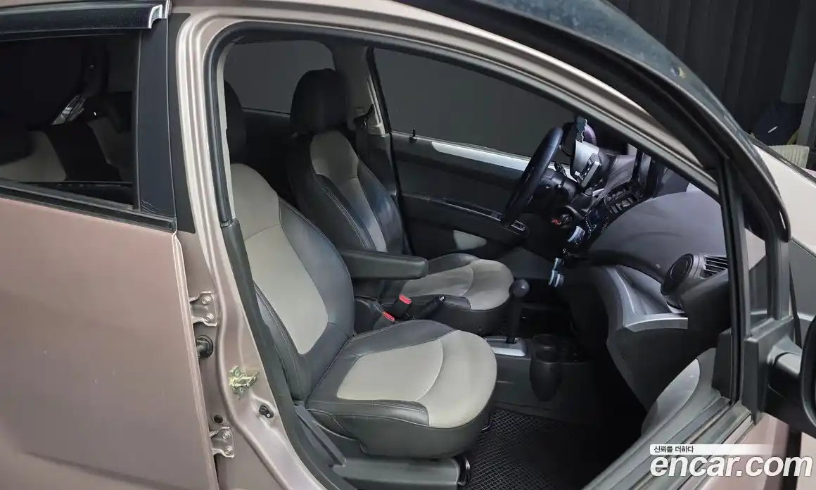 Chevrolet Spark 2012 1.0 Автомат в Москве № 589796, фото 12